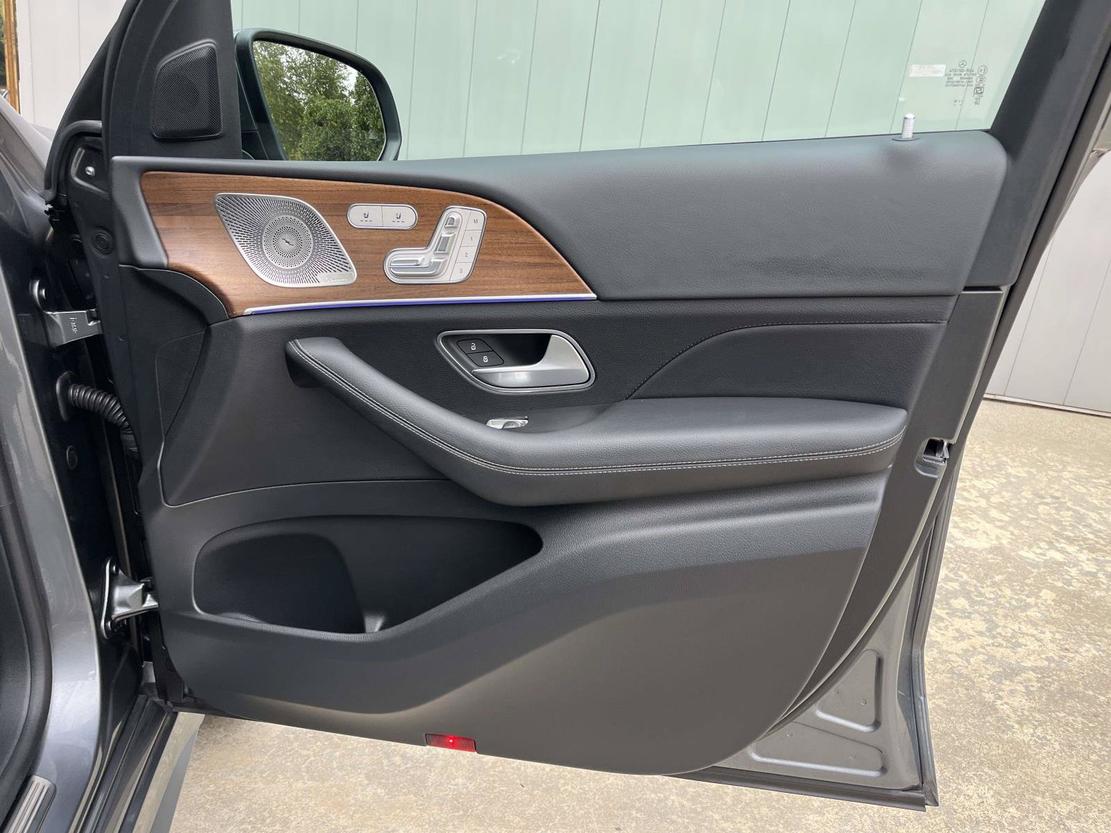 Certified 2025 Mercedes-Benz GLE 350 4MATIC image 50