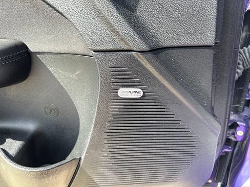 Used 2023 Dodge Challenger SXT RWD image 22