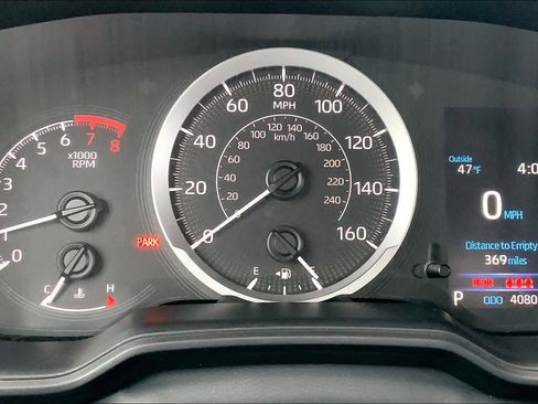 Used 2021 Toyota Corolla LE image 25