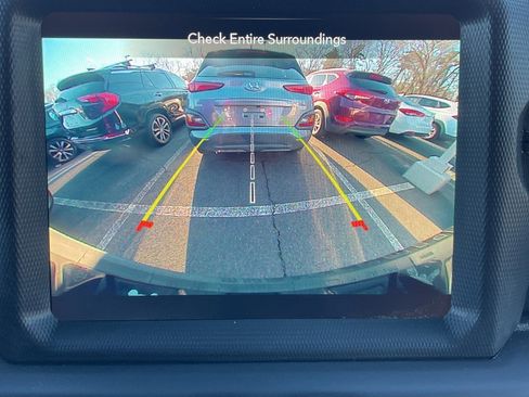 Used 2021 Jeep Wrangler Unlimited Sahara w/ Cold Weather Group image 18