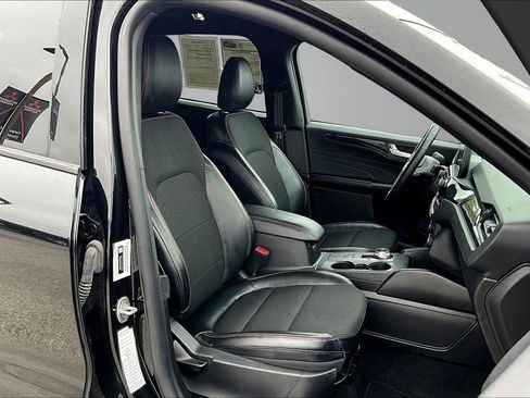 Used 2025 Ford Escape ST-Line AWD/4WD image 29
