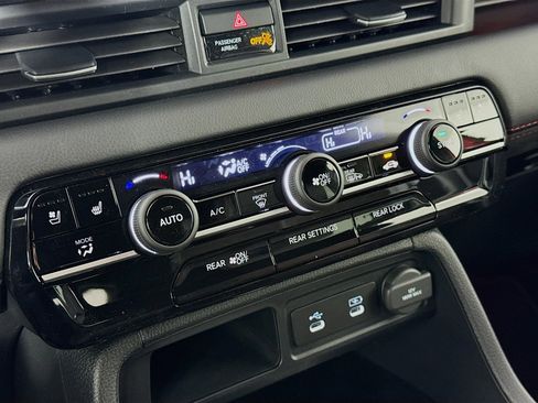 New 2026 Honda Pilot Black Edition image 16