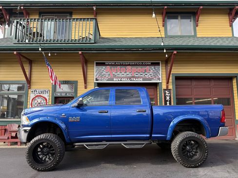 Used 2018 RAM 2500 Tradesman w/ Chrome Appearance Group AWD/4WD image 6