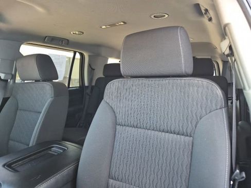 Used 2019 GMC Yukon SLE w/ SLE Value Package AWD/4WD image 9
