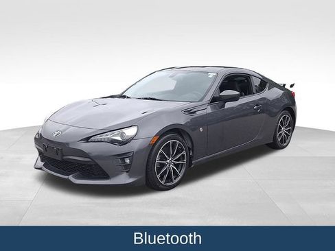 Used 2020 Toyota 86 RWD image 4