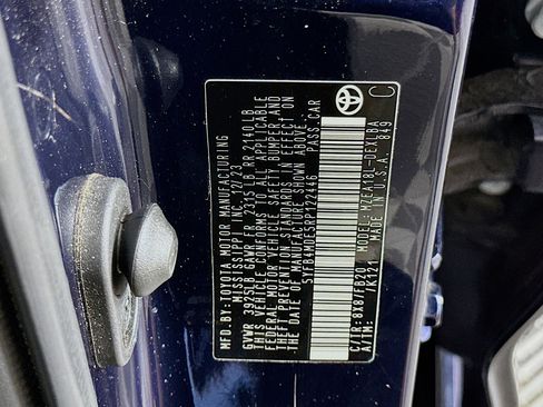 Used 2024 Toyota Corolla LE FWD image 12