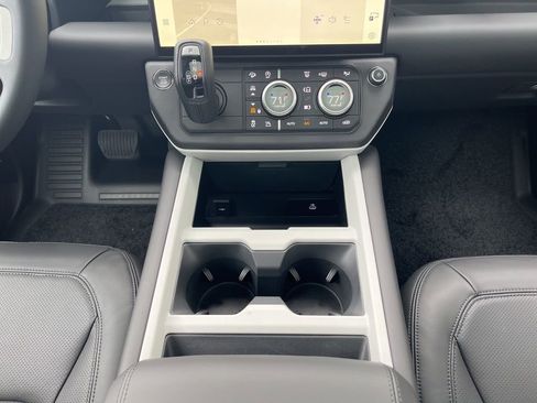 New 2026 Land Rover Defender 110 S AWD/4WD image 23