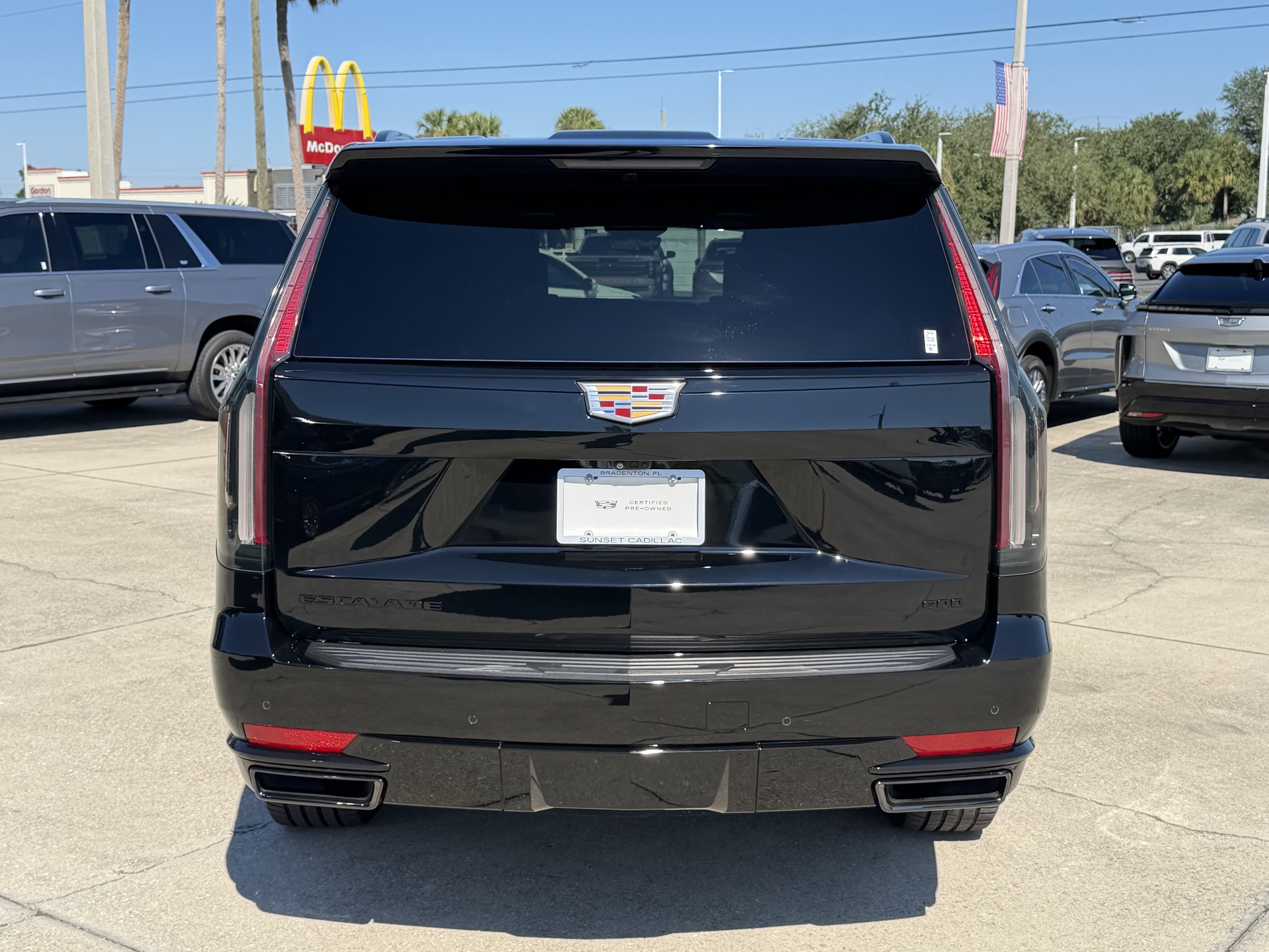 Certified 2023 Cadillac Escalade Sport Platinum AWD/4WD image 4