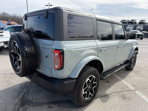 Used 2024 Ford Bronco Outer Banks image 7