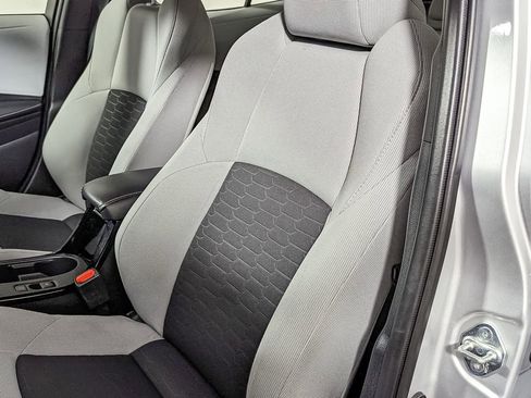 Used 2023 Toyota Corolla SE image 18