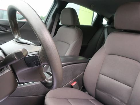 Used 2020 Chevrolet Malibu LT image 18