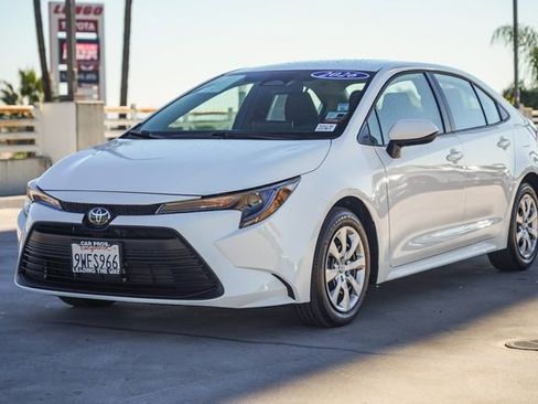 Used 2026 Toyota Corolla LE image 7