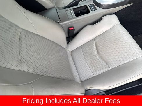 Used 2006 Nissan 350Z Touring RWD image 14