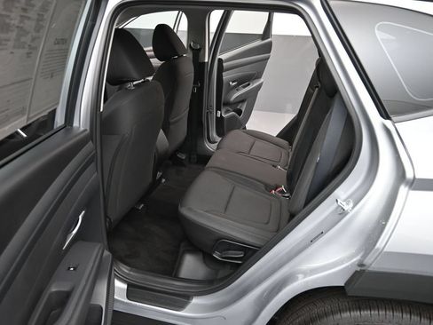 Certified 2026 Hyundai Tucson SE FWD image 11