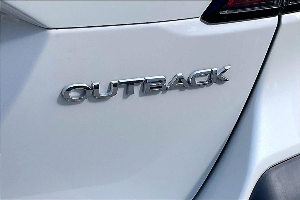 Certified 2025 Subaru Outback Premium AWD/4WD image 39