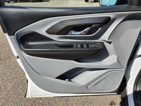 Used 2020 GMC Terrain SLT AWD/4WD image 19