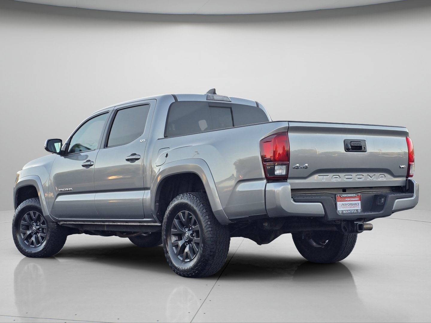 Certified 2021 Toyota Tacoma SR5 w/ Technology Package AWD/4WD image 21