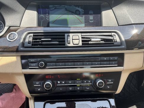 Used 2011 BMW 550i xDrive Sedan AWD/4WD image 7