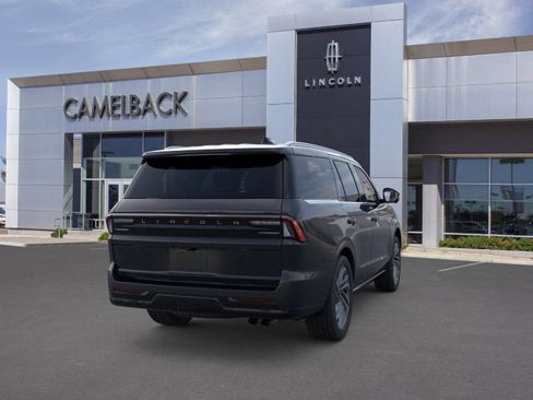 New 2026 Lincoln Navigator Reserve AWD/4WD image 8