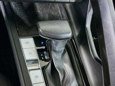 Certified 2022 Hyundai Elantra SEL w/ Convenience + Premium Package image 16