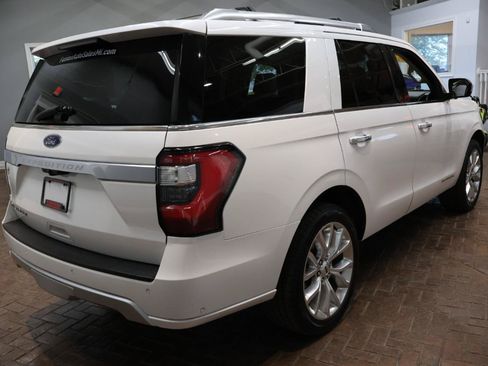 Used 2018 Ford Expedition Platinum AWD/4WD image 7
