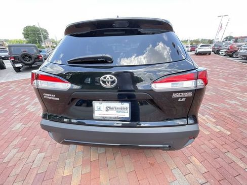 Used 2023 Toyota Corolla Cross LE FWD image 29