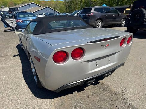 Used 2005 Chevrolet Corvette Convertible w/ Preferred Equipment Group RWD image 17