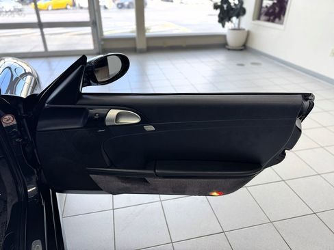 Used 2006 Porsche Boxster S image 17