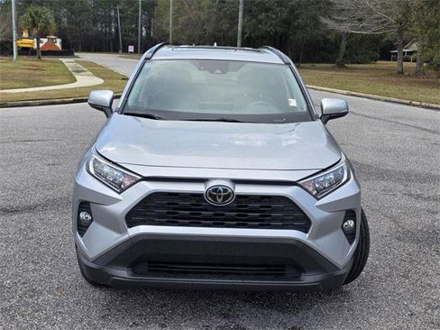 Certified 2020 Toyota RAV4 XLE Premium image 2