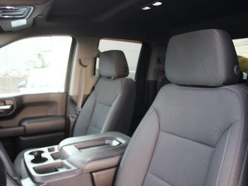 Used 2020 Chevrolet Silverado 1500 Custom Trail Boss w/ Custom Convenience Package AWD/4WD image 19