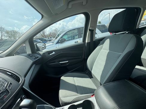 Used 2014 Ford C-MAX SE w/ Winter Package FWD image 5