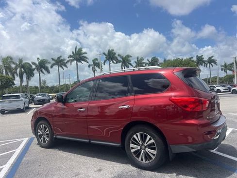 Used 2017 Nissan Pathfinder SL FWD image 12