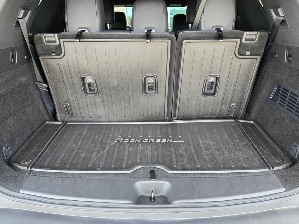 Used 2024 Nissan Pathfinder Rock Creek AWD/4WD image 31