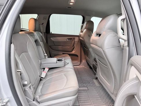 Used 2014 Chevrolet Traverse LT w/ All-Star Edition FWD image 33