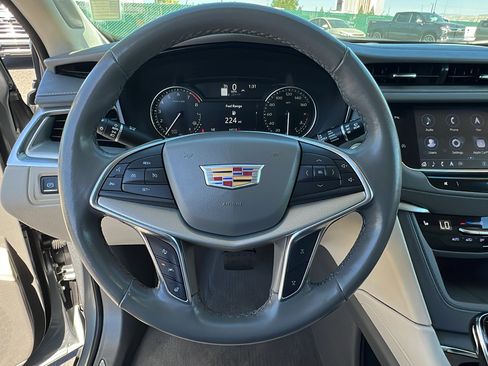 Used 2023 Cadillac XT5 Premium Luxury image 24