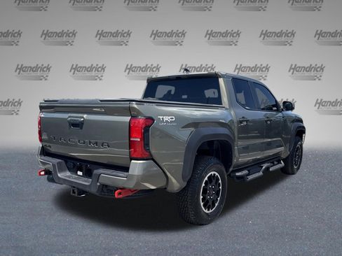 Used 2025 Toyota Tacoma TRD Off-Road AWD/4WD image 10