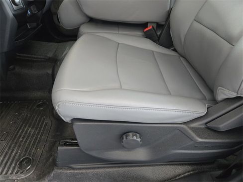 New 2025 Ford F450 XL image 19