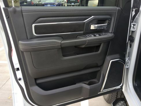 Used 2024 RAM 3500 Laramie w/ Night Edition image 14