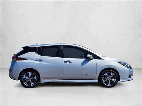 Used 2019 Nissan Leaf SV Plus w/ SV Plus Technology Package image 4