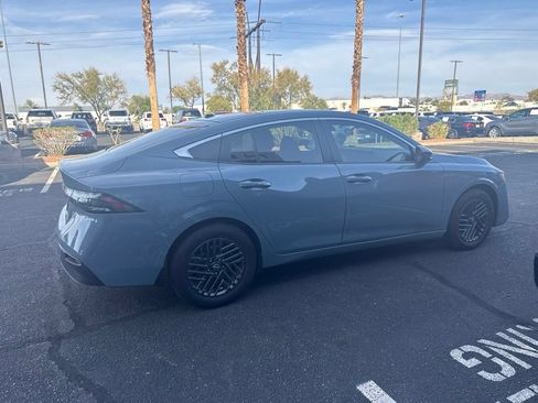 Used 2026 Nissan Sentra SV w/ Floor Mat Package FWD image 6