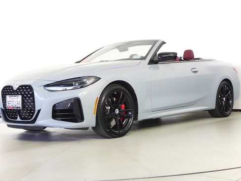Used 2023 BMW 440i xDrive Convertible w/ Premium Package image 2