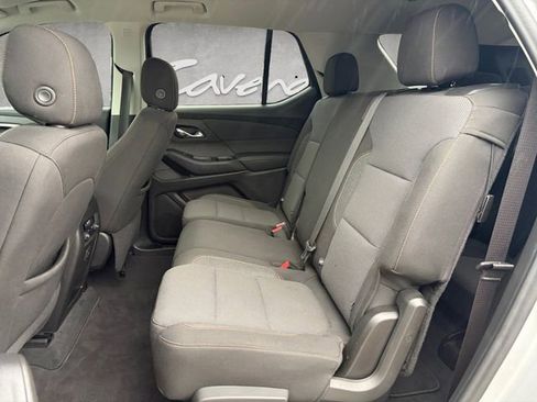 Used 2021 Chevrolet Traverse LS FWD image 22