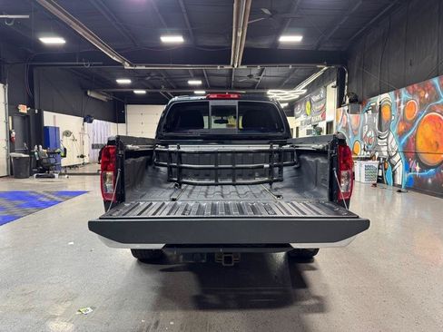 Used 2020 Nissan Frontier SV AWD/4WD image 10