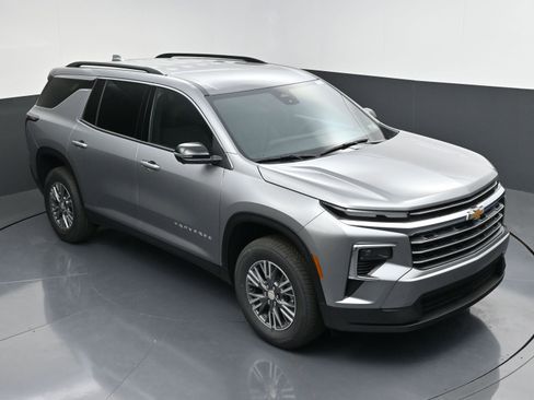New 2026 Chevrolet Traverse LT w/ Driver Confidence Package FWD image 48