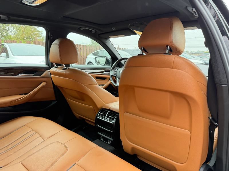 Used 2018 BMW 530i xDrive AWD/4WD image 27