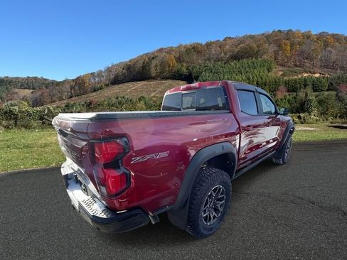 Used 2025 Chevrolet Colorado ZR2 image 7