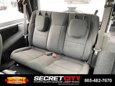 Used 2021 Jeep Wrangler Sport AWD/4WD image 11
