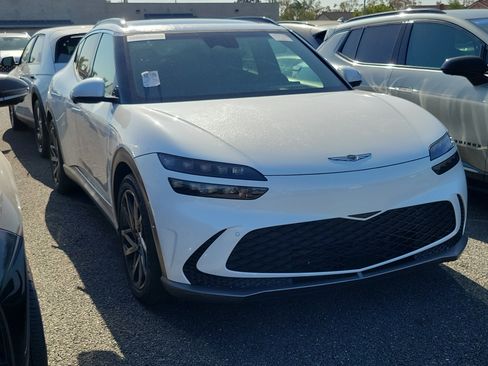 Used 2023 Genesis GV60 Advanced AWD/4WD image 3