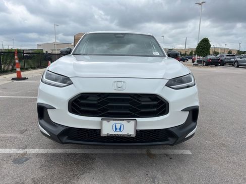 Certified 2026 Honda HR-V Sport image 2