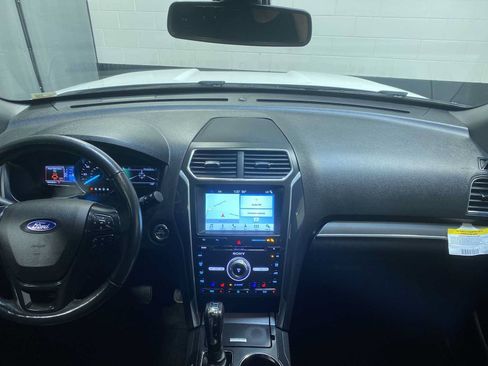 Used 2018 Ford Explorer Sport w/ Equipment Group 401A AWD/4WD image 10